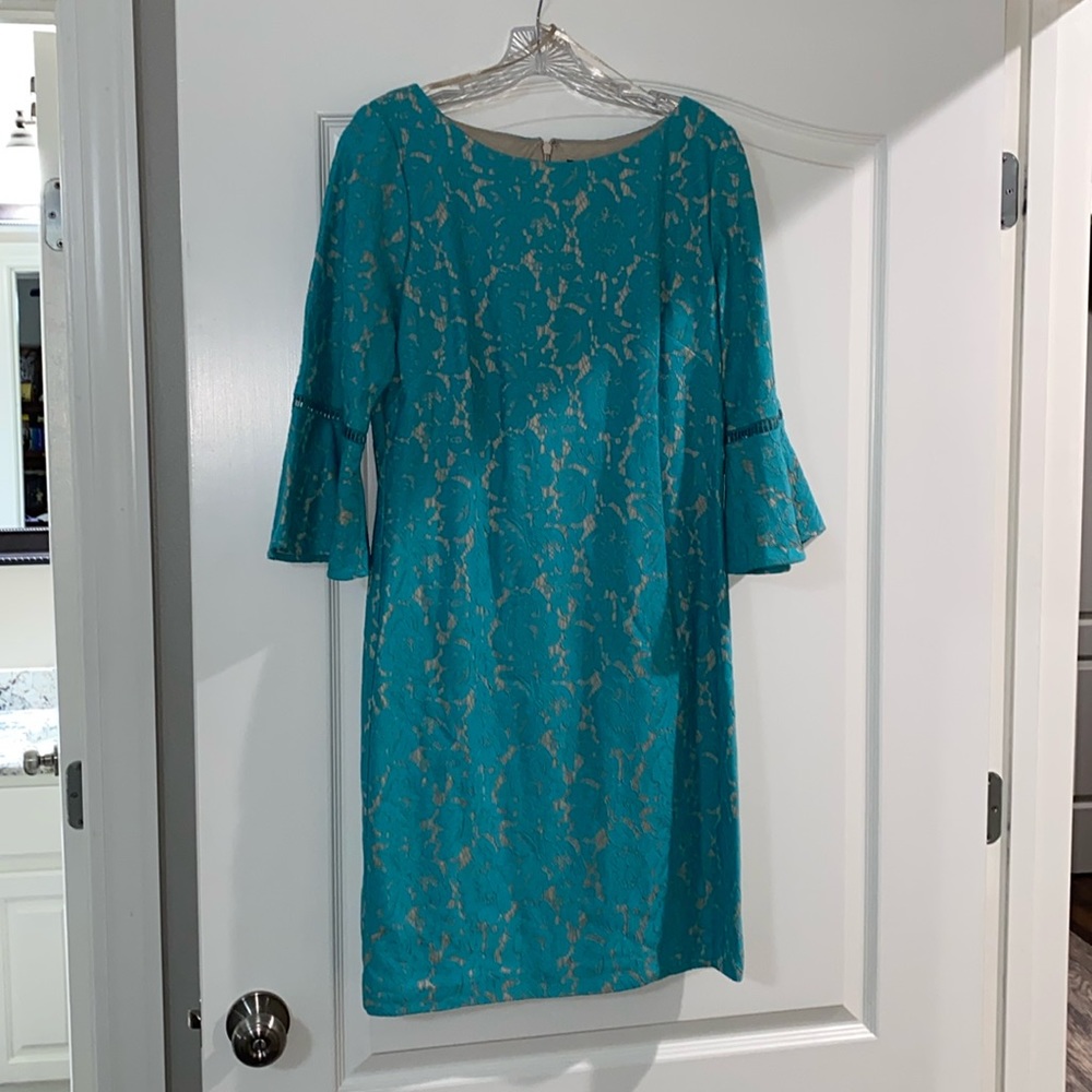 Turquoise lace Jessica Howard dress size 12.  NWT
